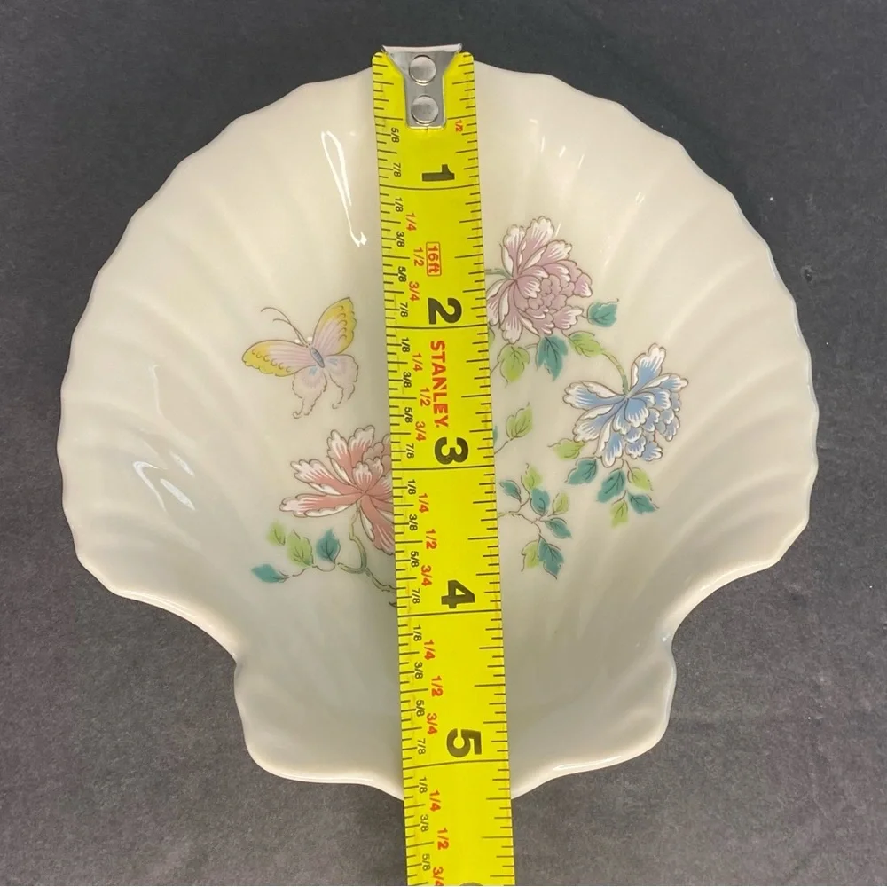 Vintage Takahashi San Francisco Floral Shell Dish